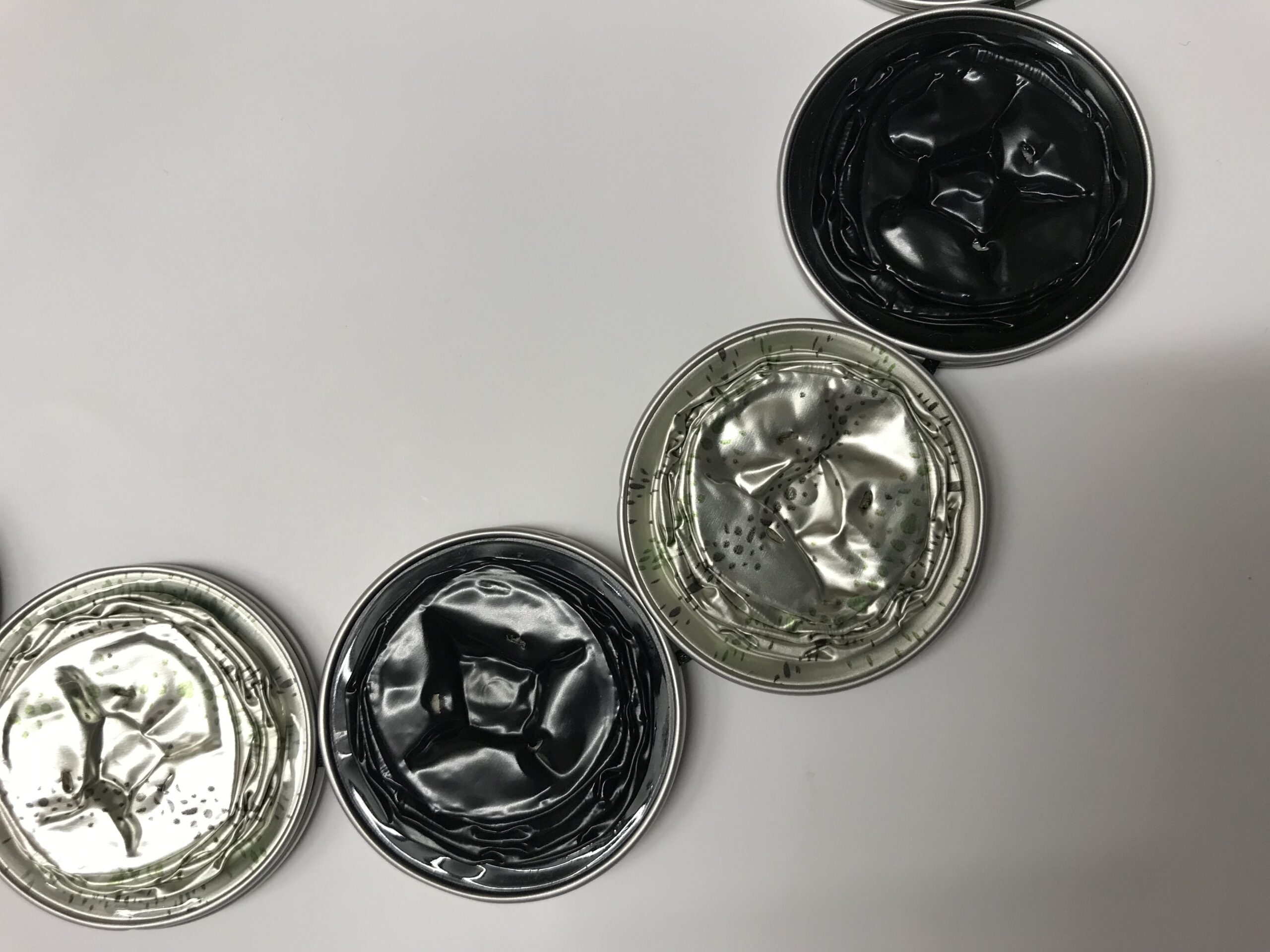 Nespresso Halskette, schwarz und silber – Bild 2